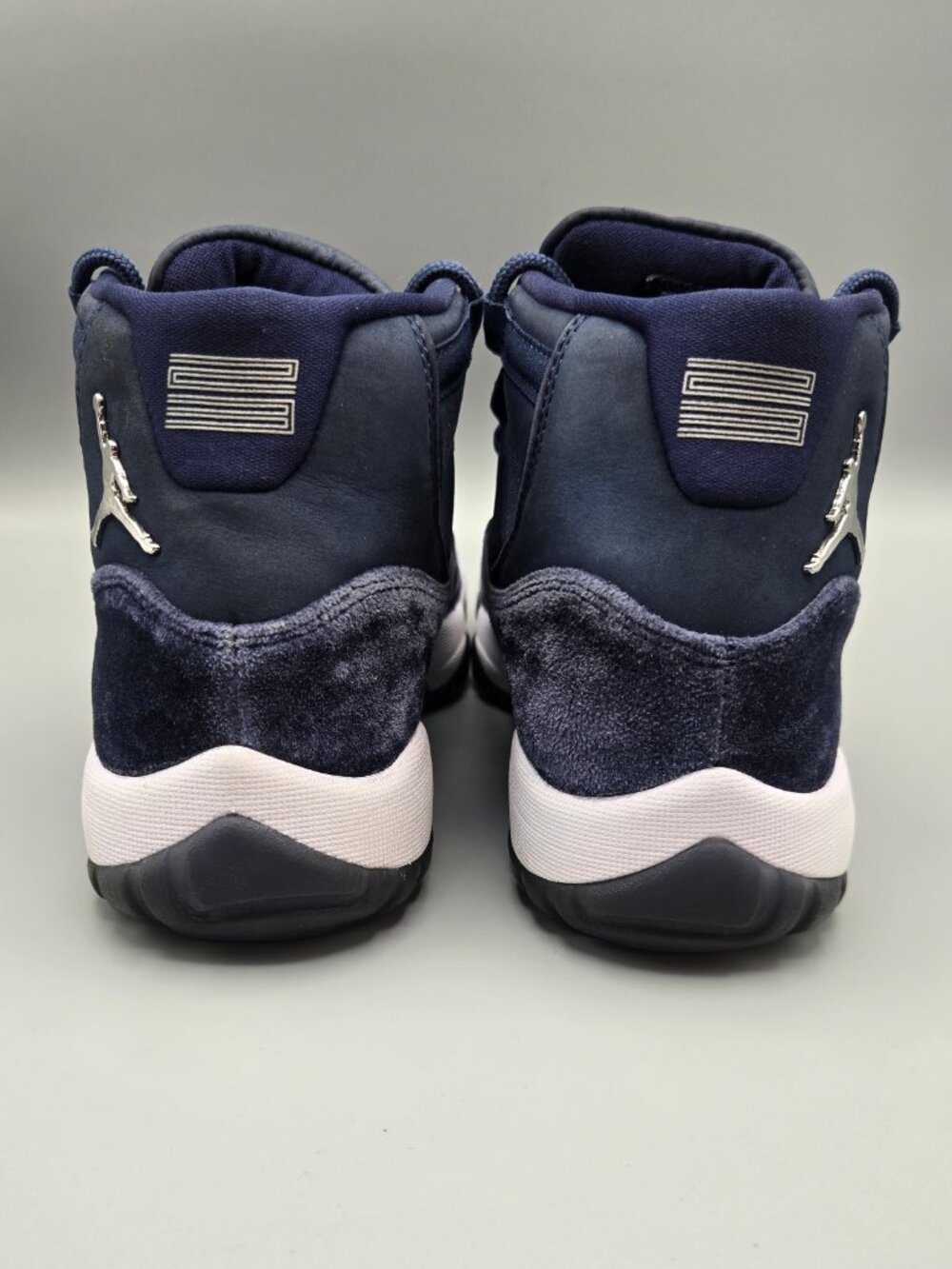 Retro Jordan Air Jordan 11 Midnight Navy Velvet AR0715-441 Blue White Black 2022 - Picture 7 of 10